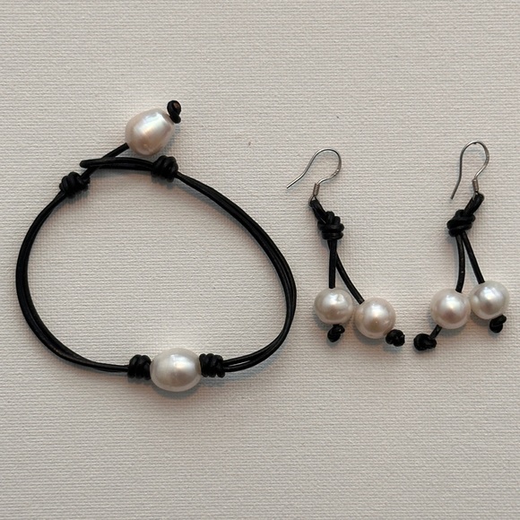 Freshwater Pearl Drop Earrings & Bracelets - Picture 3 of 3